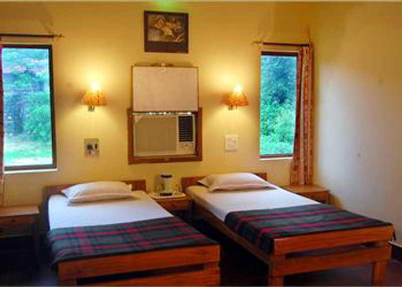 Mogli Resort Kanha Luaran gambar