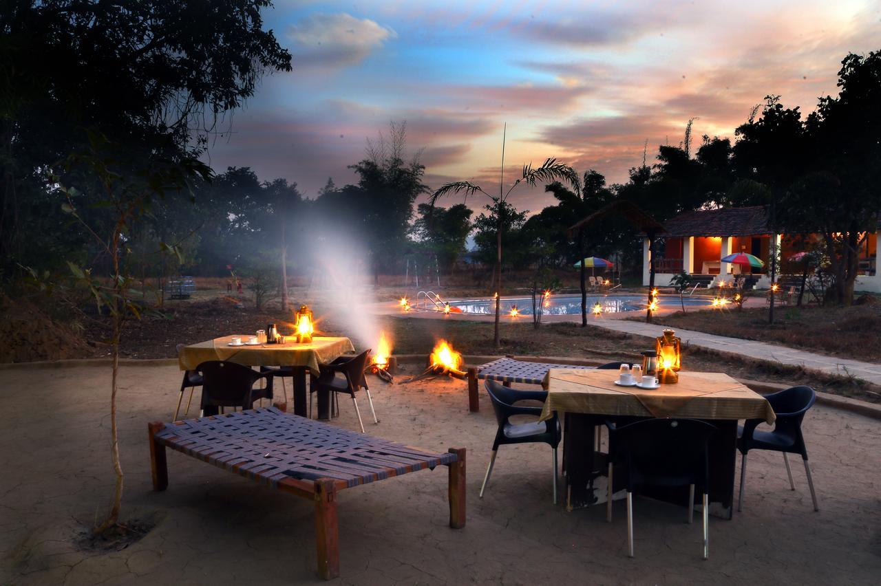 Mogli Resort Kanha Luaran gambar