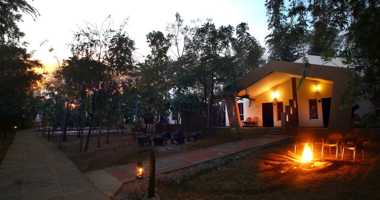 Mogli Resort Kanha Luaran gambar