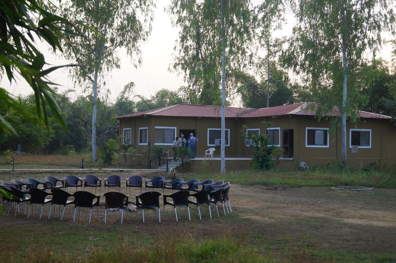 Mogli Resort Kanha Luaran gambar