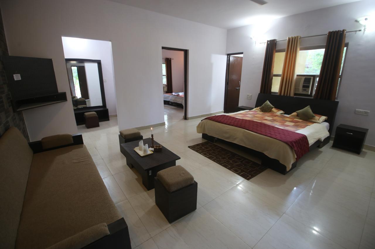Mogli Resort Kanha Luaran gambar